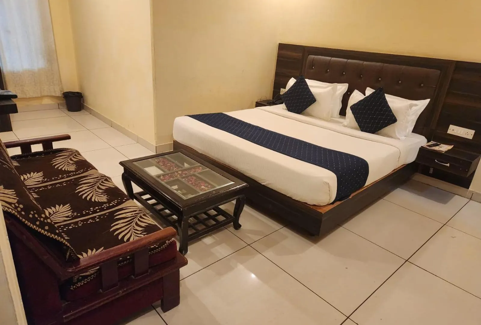 Hotel King Plaza New Delhi