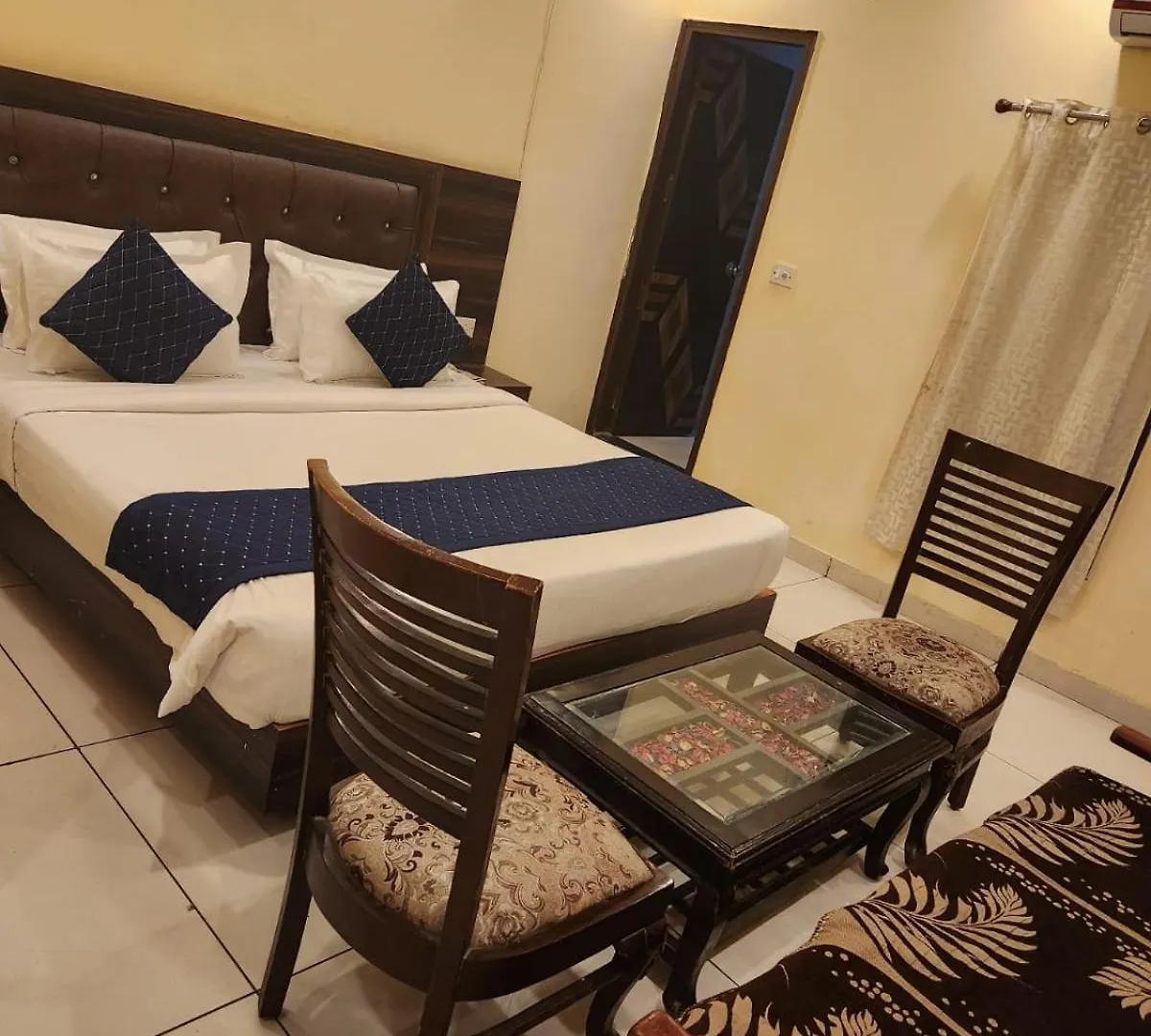 Hotel King Plaza New Delhi 4*,  India
